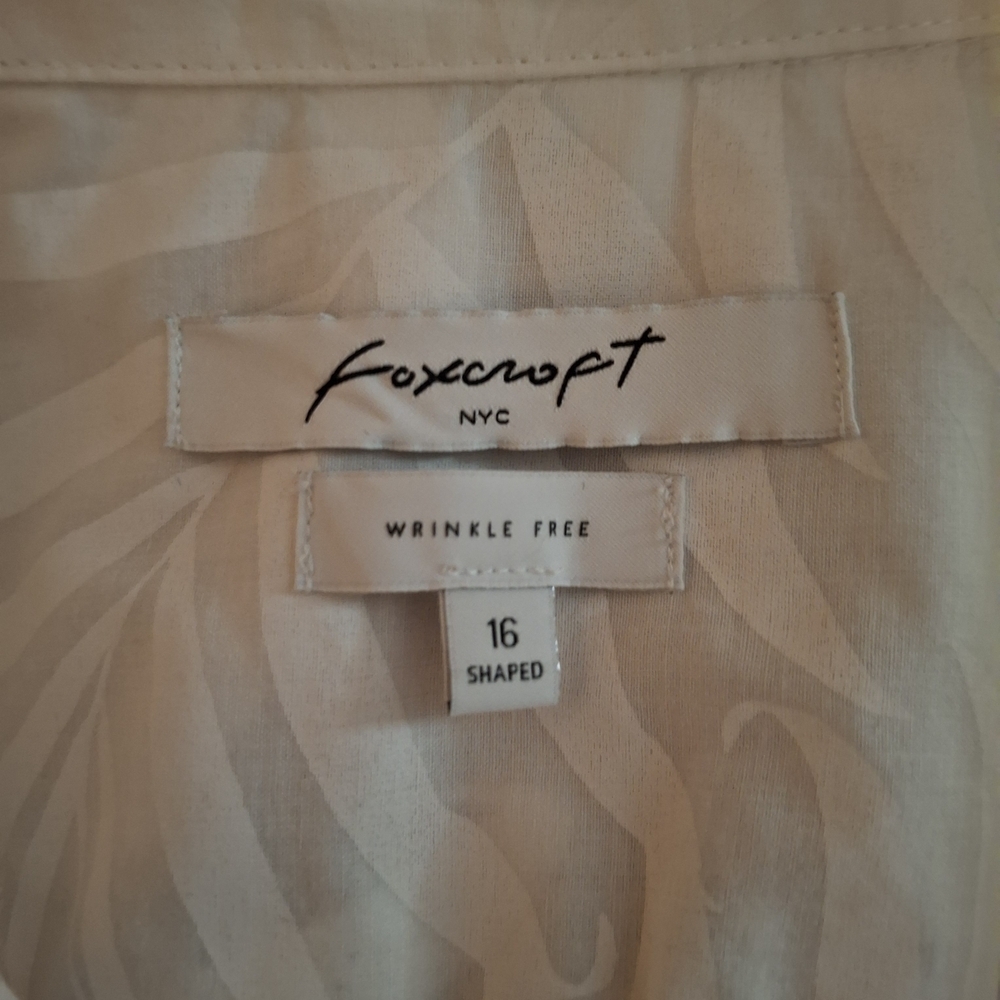 Foxcroft Women's Cream Leaf Pattern Tunic Shirt - Picture 4 of 10